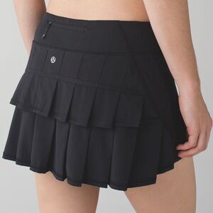 Lululemon Run: Pace Setter Skirt *Black Size 6*